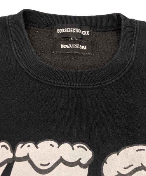GOD SELECTION XXX（ゴッドセレクショントリプルエックス）GOD SELECTION XXX (ゴッドセレクショントリプルエックス) WIND AND SEA (ウィンダンシー) プリントスウェット ブラック サイズ:Sの古着・服飾アイテム
