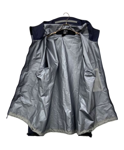 ARC'TERYX（アークテリクス）ARC'TERYX (アークテリクス) Beta Jacket ネイビー サイズ:XXLの古着・服飾アイテム