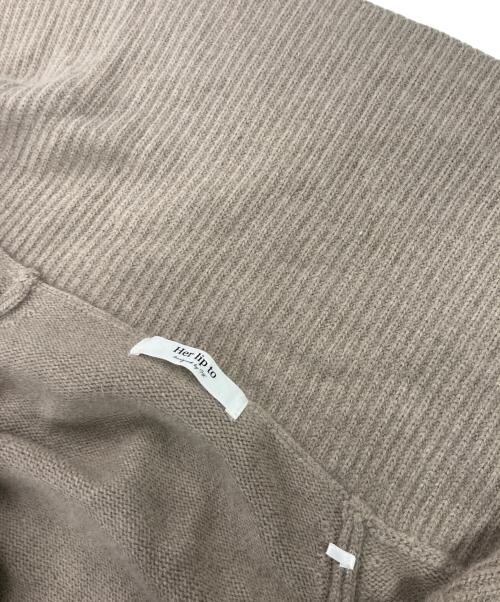 HER LIP TO（ハーリップトゥ）HER LIP TO (ハーリップトゥ) Big Collar Knit Top ベージュ サイズ:Fの古着・服飾アイテム