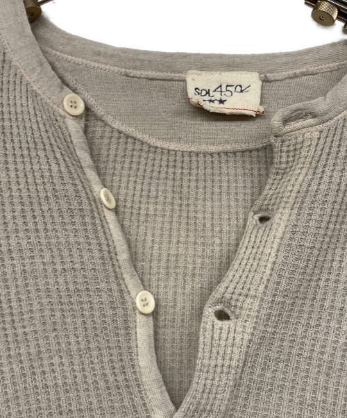 45R（フォーティファイブ・アール）45R (フォーティーファイブアール) USモーワッフルの908ニットソーヘンリー グレー サイズ:3の古着・服飾アイテム