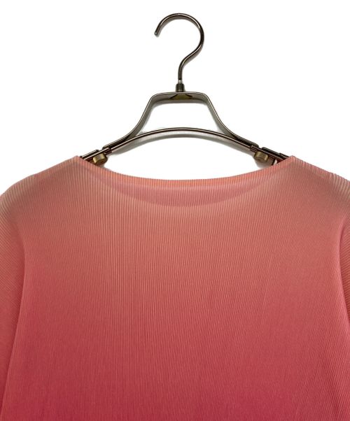 PLEATS PLEASE（プリーツプリーズ）PLEATS PLEASE (プリーツプリーズ) グラデーションバルーンプリーツカットソー レッド サイズ:記載なしの古着・服飾アイテム