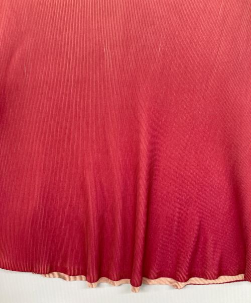 PLEATS PLEASE（プリーツプリーズ）PLEATS PLEASE (プリーツプリーズ) グラデーションバルーンプリーツカットソー レッド サイズ:記載なしの古着・服飾アイテム
