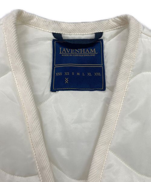 LAVENHAM（ラベンハム）LAVENHAM (ラベンハム) YLEVE (イレーヴ) キルティングベスト/ ZIPPED GILET ホワイト サイズ:XSの古着・服飾アイテム