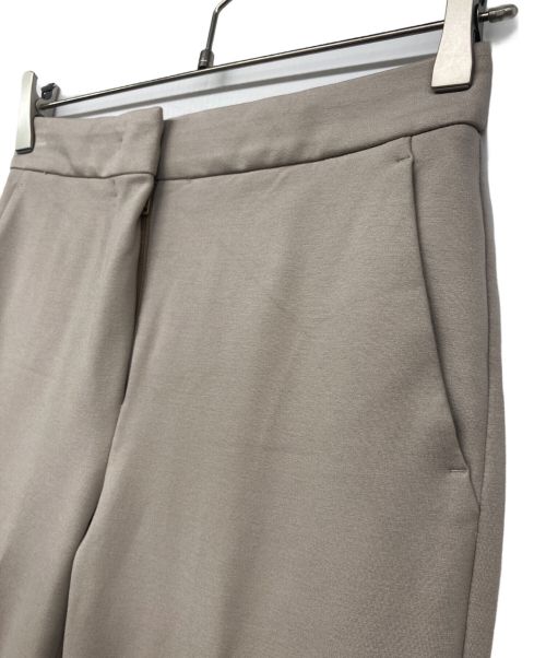 MaxMara（マックスマーラ）MaxMara (マックスマーラ) ビスコース ジャージー クロップドパンツ ベージュ サイズ:34の古着・服飾アイテム