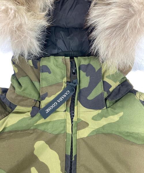 CANADA GOOSE（カナダグース）CANADA GOOSE (カナダグース) Savona Bomber /ダウンジャケット カーキ サイズ:Sの古着・服飾アイテム