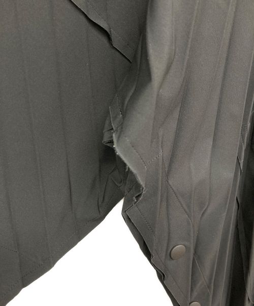 HOMME PLISSE ISSEY MIYAKE（オム プリッセ イッセイ ミヤケ）HOMME PLISSE ISSEY MIYAKE (オムプリッセ イッセイ ミヤケ) エッジコート ブラック サイズ:1の古着・服飾アイテム