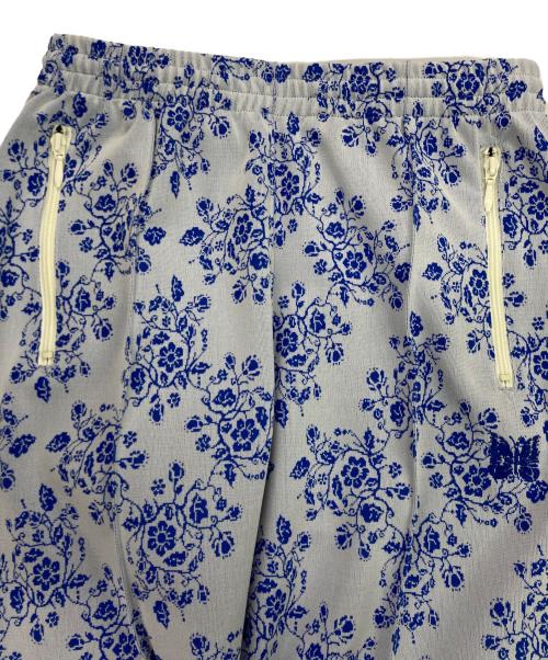 Needles（ニードルズ）Needles (ニードルズ) STUDIOUS (ステュディオス) 別注総柄トラックパンツ スカイブルー サイズ:Mの古着・服飾アイテム