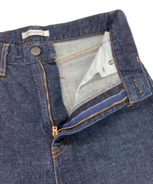moussy（マウジー）moussy (マウジー) フレアデニムパンツ インディゴ サイズ:27の古着・服飾アイテム