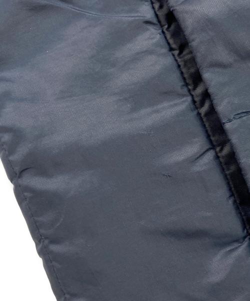 DESCENTE（デサント）DESCENTE (デサント) ノーカラーダウンジャケット ネイビー サイズ:Mの古着・服飾アイテム