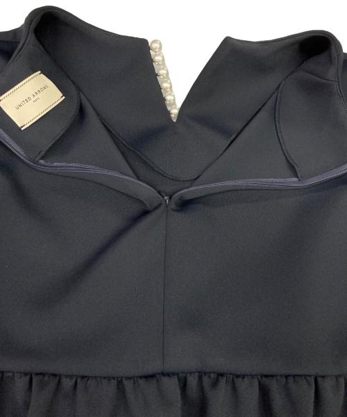 UNITED ARROWS TOKYO（ユナイテッドアローズトウキョウ）UNITED ARROWS TOKYO (ユナイテッドアローズトウキョウ) SPONGY パールモチーフ ブラウス ネイビー サイズ:36の古着・服飾アイテム