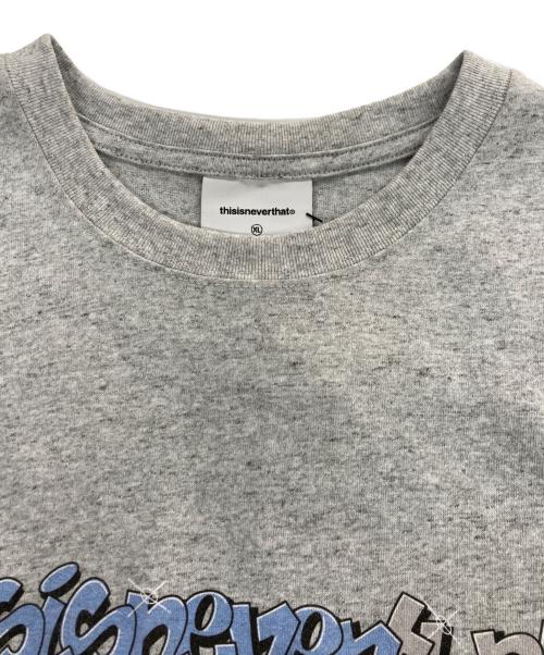 thisisneverthat（ディスイズネバーザット）thisisneverthat (ディスイズネバーザット) TNT LUGO Graffiti Tee グレー サイズ:XL 未使用品の古着・服飾アイテム