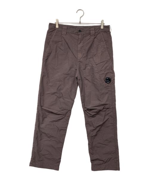 C.P COMPANY（シーピーカンパニー）C.P COMPANY (シーピーカンパニー) レンズディティールナイロンパンツ ブラウン サイズ:48の古着・服飾アイテム