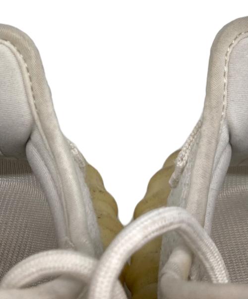 adidas（アディダス）adidas (アディダス) YEEZY BOOST 350 V2 ホワイト サイズ:27.5の古着・服飾アイテム