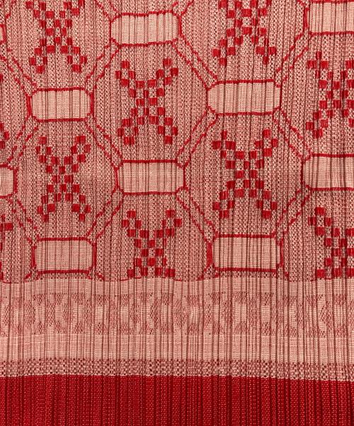 PLEATS PLEASE（プリーツプリーズ）PLEATS PLEASE (プリーツプリーズ) プリーツカットソー レッド×ベージュ サイズ:3の古着・服飾アイテム