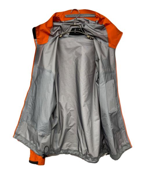ARC'TERYX（アークテリクス）ARC'TERYX (アークテリクス) BETA JACKET/ベータジャケット オレンジ サイズ:L/Gの古着・服飾アイテム