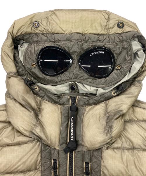 C.P COMPANY（シーピーカンパニー）C.P COMPANY (シーピーカンパニー) DD SHELL GOGGLE DOWN JACKET ベージュ サイズ:XLの古着・服飾アイテム