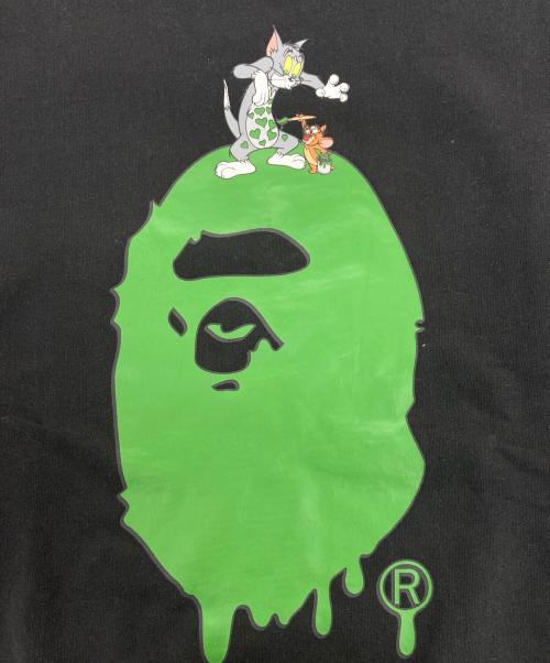 A BATHING APE（ア ベイシング エイプ）A BATHING APE (ア ベイシング エイプ) TOM and JERRY (トム アンド ジェリー) PAINTING CREWNEC ブラック サイズ:L 未使用品の古着・服飾アイテム