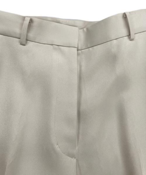 COCUCA（コキュカ）cocuca (コキュカ) タックフレアパンツ ベージュ 未使用品の古着・服飾アイテム