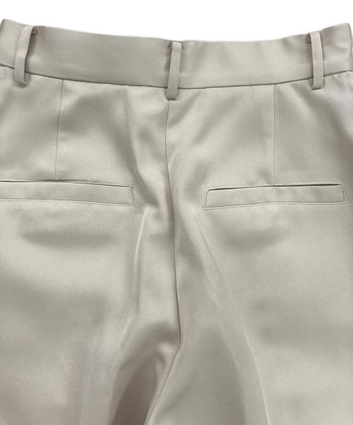 COCUCA（コキュカ）cocuca (コキュカ) タックフレアパンツ ベージュ 未使用品の古着・服飾アイテム