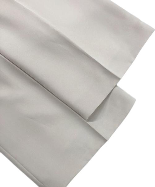 COCUCA（コキュカ）cocuca (コキュカ) タックフレアパンツ ベージュ 未使用品の古着・服飾アイテム