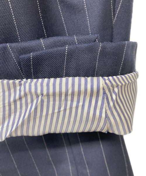 UNITED ARROWS TOKYO（ユナイテッドアローズトウキョウ）UNITED ARROWS TOKYO (ユナイテッドアローズトウキョウ) UA TAS ストライプ2Bスーツ/セットアップスーツ ネイビー サイズ:48の古着・服飾アイテム