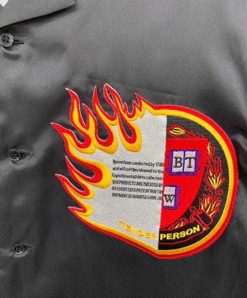 TENDER PERSON（テンダ―パーソン）TENDER PERSON (テンダ―パーソン) Emblem Open Coller Shirt -HARF SLEEVE- ブラック サイズ:00の古着・服飾アイテム