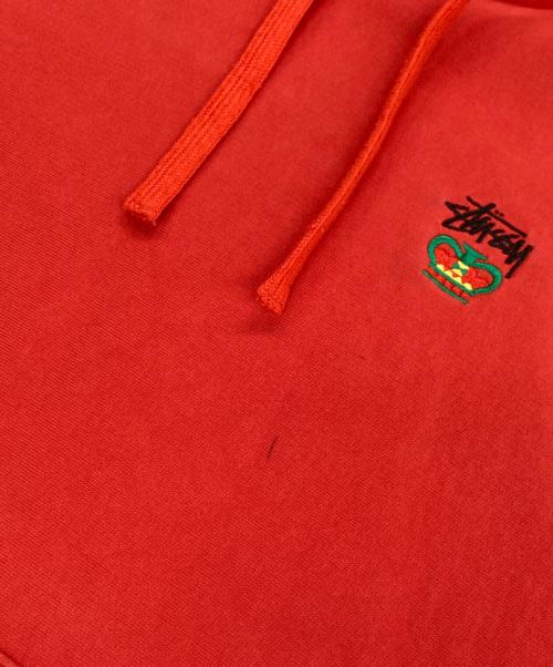 stussy（ステューシー）stussy (ステューシー) ロゴ刺繍プルオーバーパーカー レッド サイズ:Lの古着・服飾アイテム