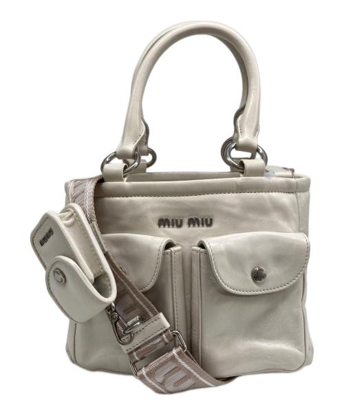 MIU MIU（ミュウミュウ）MIU MIU (ミュウミュウ) 2WAYバッグ アイボリーの古着・服飾アイテム