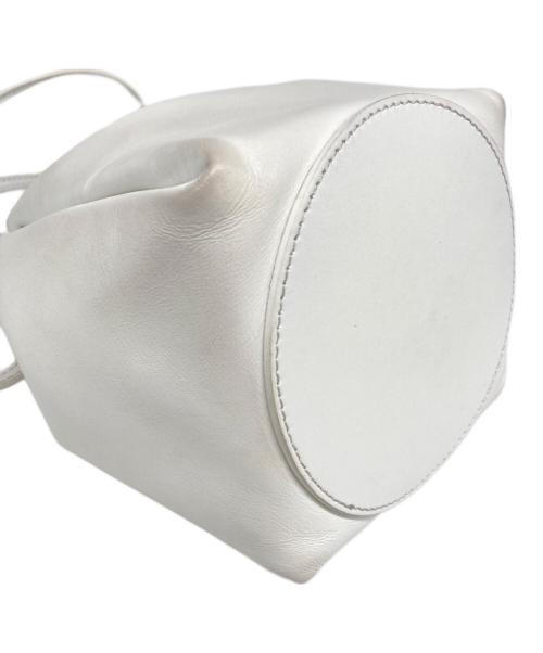 BURBERRY（バーバリー）BURBERRY (バーバリー) ショルダーバッグ アイボリーの古着・服飾アイテム