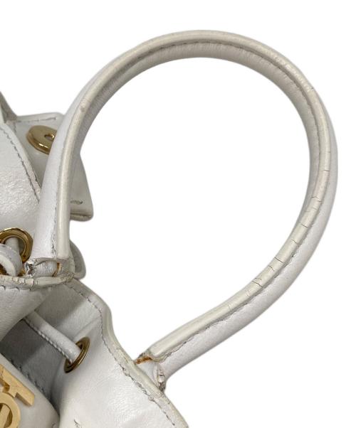 BURBERRY（バーバリー）BURBERRY (バーバリー) ショルダーバッグ アイボリーの古着・服飾アイテム