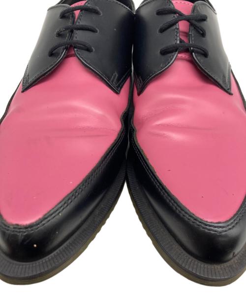 Dr.Martens（ドクターマーチン）Dr.Martens (ドクターマーチン) 3ホールレザーシューズ ピンク×ブラック サイズ:UK8の古着・服飾アイテム