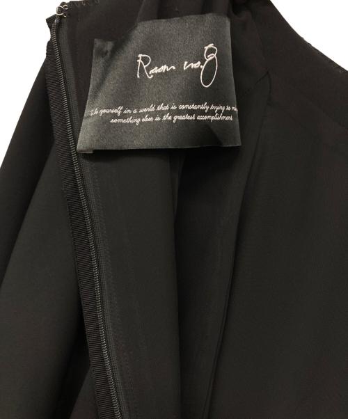 Room no.8（ルームエイト）Room no.8 (ルームエイト) MAT SATIN VOLUME/S DRESS ブラック サイズ:2の古着・服飾アイテム