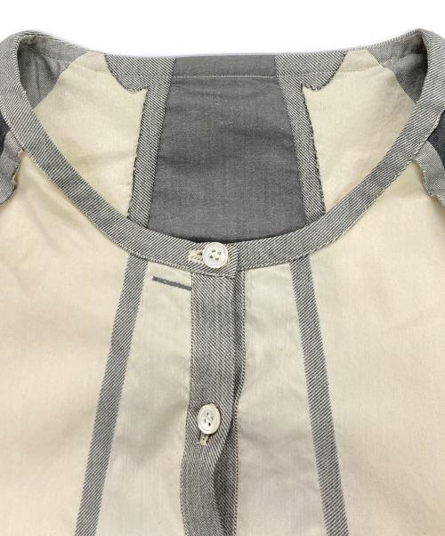 A・POC（エーポック）A・POC (エーポック) デザインシャツ ベージュ サイズ:2の古着・服飾アイテム