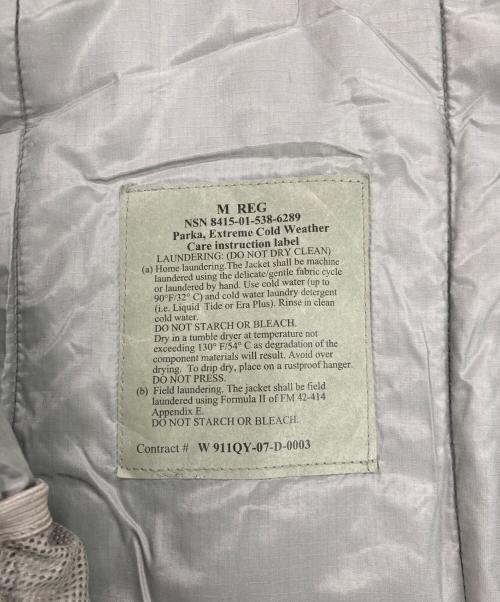 US ARMY（ユーエスアーミー）US ARMY (ユーエスアーミー) GEN3 LEVEL7 JACKET / エクワックス グリーン サイズ:M REGの古着・服飾アイテム