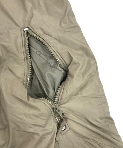 US ARMY（ユーエスアーミー）US ARMY (ユーエスアーミー) GEN3 LEVEL7 JACKET / エクワックス グリーン サイズ:M REGの古着・服飾アイテム