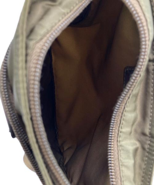 PRADA（プラダ）PRADA (プラダ) ショルダーバッグ オリーブの古着・服飾アイテム