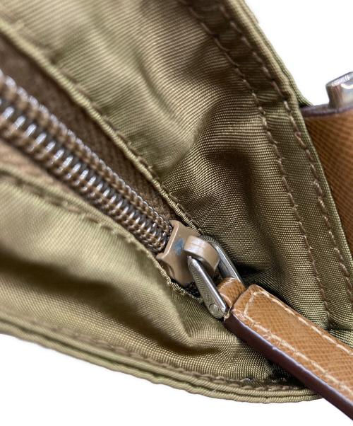 PRADA（プラダ）PRADA (プラダ) ショルダーバッグ オリーブの古着・服飾アイテム