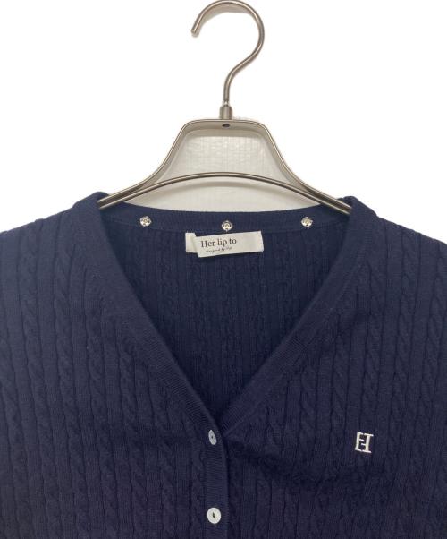 HER LIP TO（ハーリップトゥ）HER LIP TO (ハーリップトゥ) Layered Cable Knit Cardigan ネイビー サイズ:Fの古着・服飾アイテム