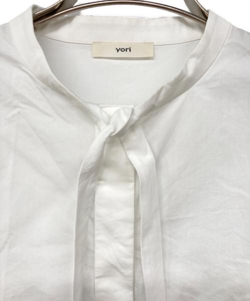 YORI（ヨリ）yori (ヨリ) リボンパフスリーブブラウス ホワイト サイズ:Fの古着・服飾アイテム
