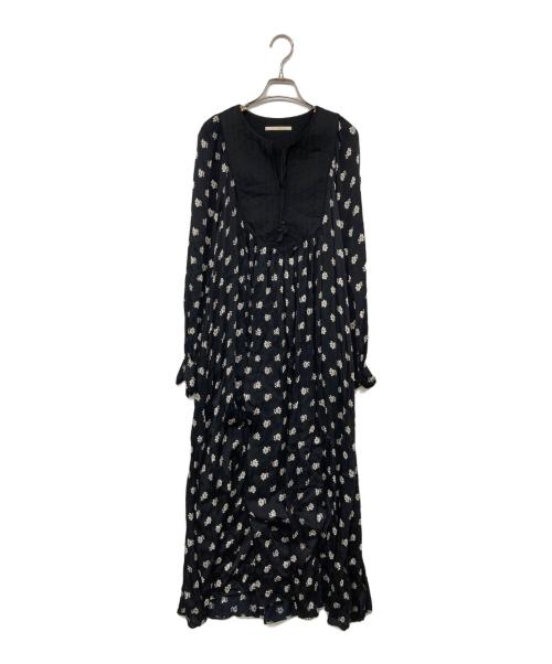 ne quittez pas（ヌキテパ）ne quittez pas (ヌキテパ) レーヨンサテン フラワープリントワンピース ブラック サイズ:Mの古着・服飾アイテム