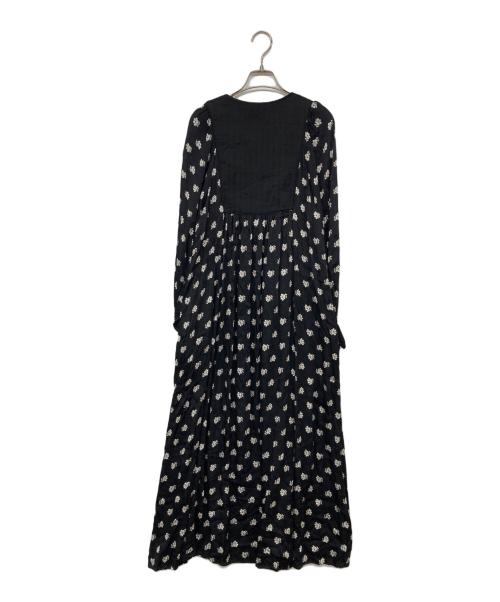 ne quittez pas（ヌキテパ）ne quittez pas (ヌキテパ) レーヨンサテン フラワープリントワンピース ブラック サイズ:Mの古着・服飾アイテム