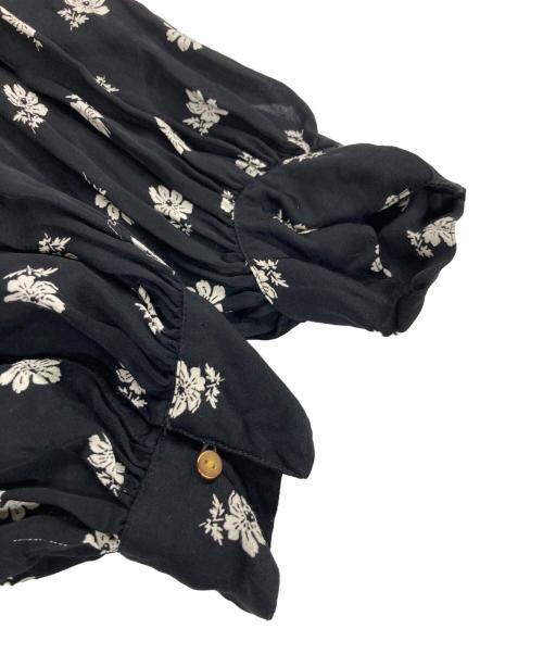 ne quittez pas（ヌキテパ）ne quittez pas (ヌキテパ) レーヨンサテン フラワープリントワンピース ブラック サイズ:Mの古着・服飾アイテム