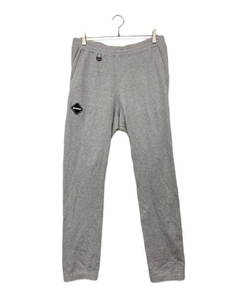 F.C.R.B.（エフシーレアルブリストル）F.C.R.B. (エフシーレアルブリストル) EMBLEM SWEAT PANTS/エンブレムスウェットパンツ グレー サイズ:XLの古着・服飾アイテム