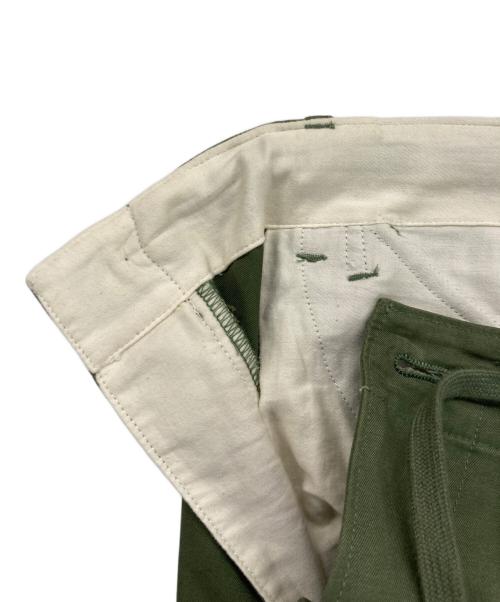 AURALEE（オーラリー）AURALEE (オーラリー) WASHED FINX TWILL FIELD PANTS/ウォッシュドフィンクスツイル フィールドパンツ  グリーン サイズ:1の古着・服飾アイテム