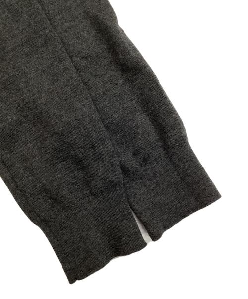 自由区（ジユウク）自由区 (ジユウク) パールモチーフニットセットアップ グレー サイズ:32の古着・服飾アイテム