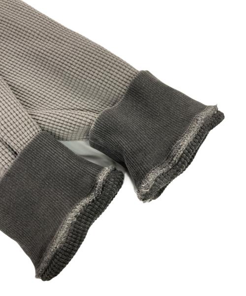 DIESEL（ディーゼル）DIESEL (ディーゼル) ワッフルロゴカットソー グレー サイズ:XLの古着・服飾アイテム