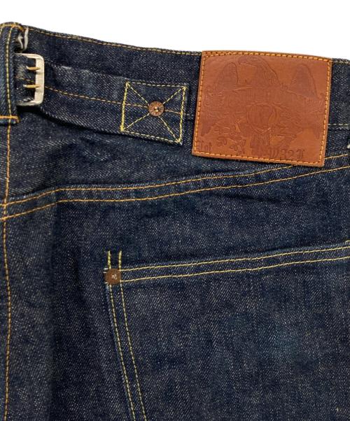 TENDERLOIN（テンダーロイン）TENDERLOIN (テンダーロイン) シンチバックデニムパンツ インディゴ サイズ:32の古着・服飾アイテム