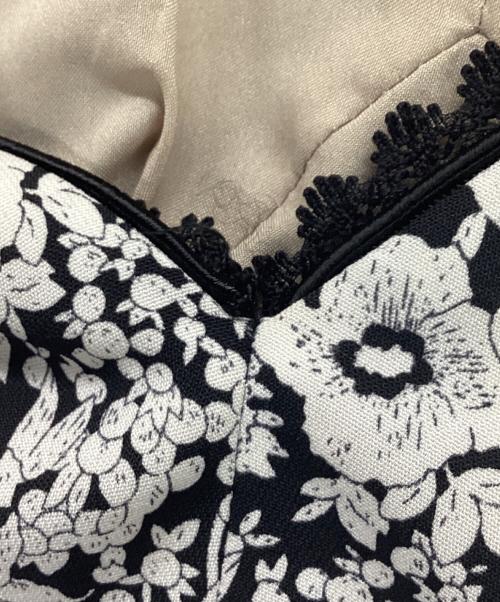 HER LIP TO（ハーリップトゥ）HER LIP TO (ハーリップトゥ) レーストリムフローラルドレス花柄ワンピース ブラック×ベージュ サイズ:Mの古着・服飾アイテム