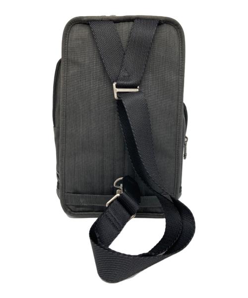 TUMI（トゥミ）TUMI (トゥミ) Higgins Sling/ショルダーバッグ グレーの古着・服飾アイテム
