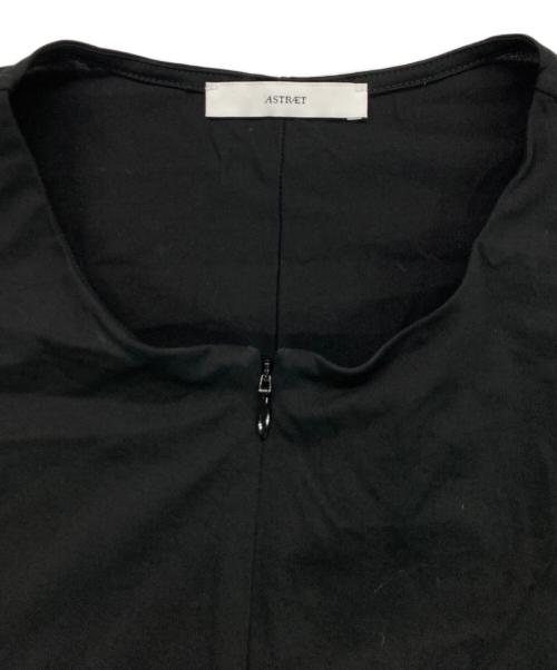 ASTERLET（アステレット）ASTERLET (アステレット) ジップ クルーネック フレアスリーブカットソー ブラック サイズ:記載なしの古着・服飾アイテム
